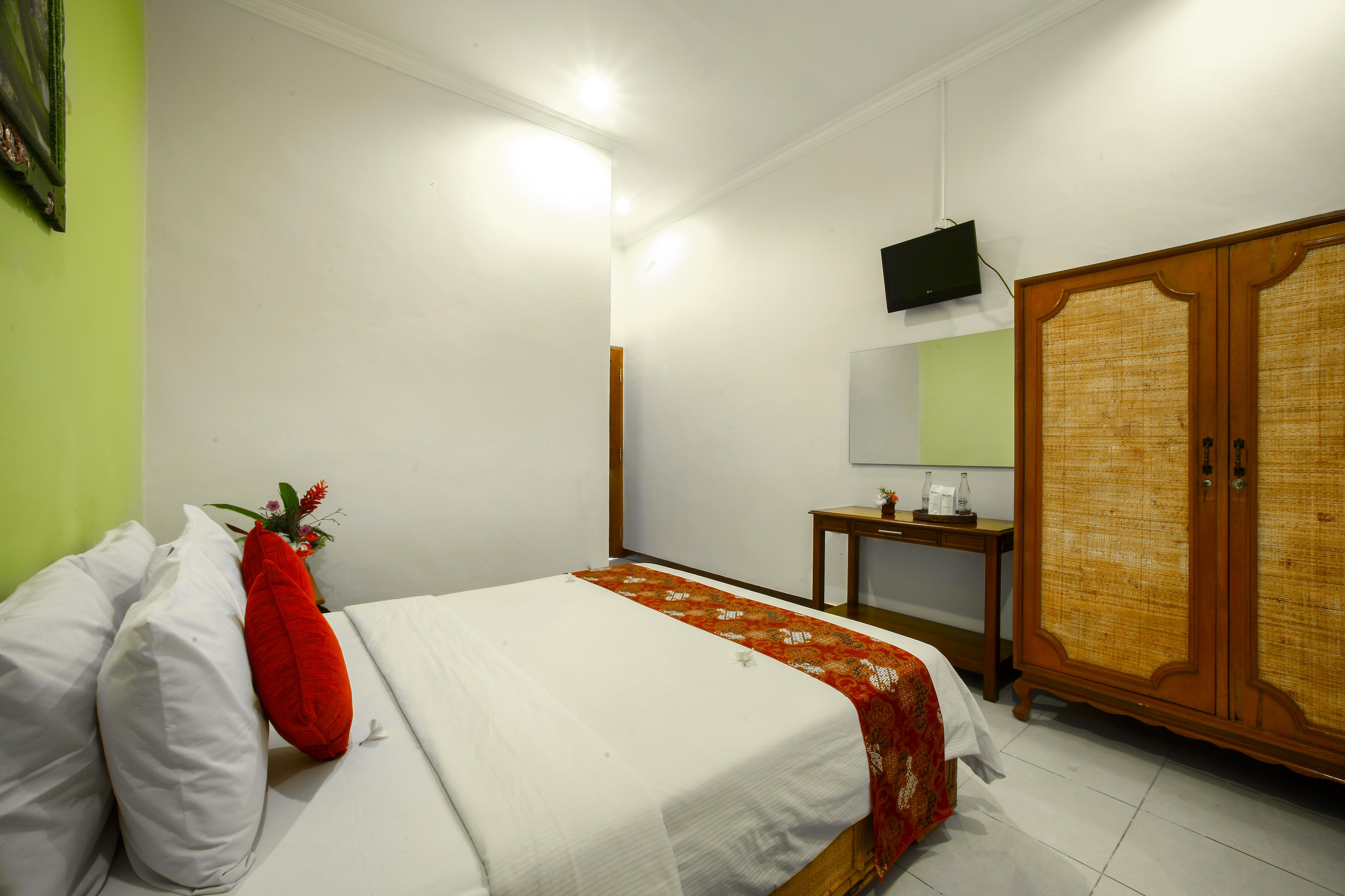 Hotel Bali Taman & Lovina 4*